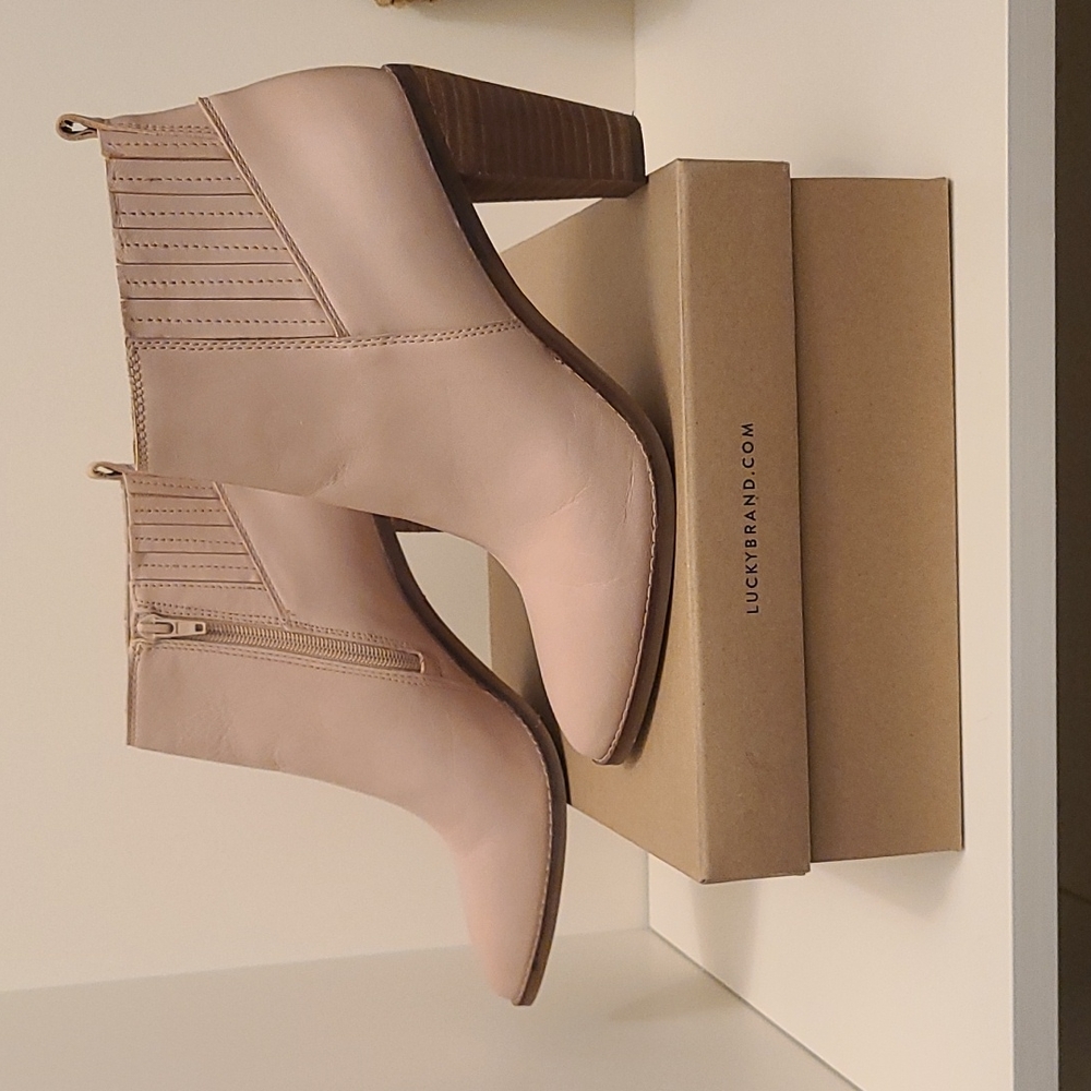 Lucky Brand Nesly Leather Ankle Boot